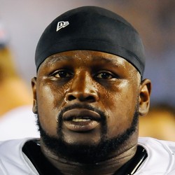 Le'Ron McClain