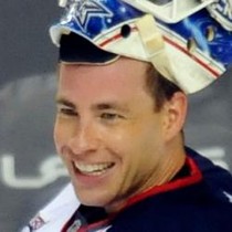 Curtis McElhinney