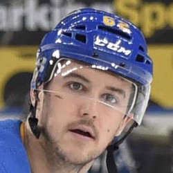 Mackenzie MacEachern