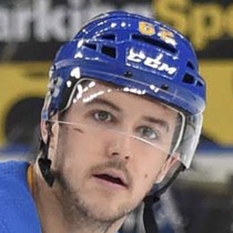 Mackenzie MacEachern with a goal Friday versus the Blue Jackets - FantasyPros