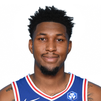 Justin Edwards pours on career high in points in win over Kings photo