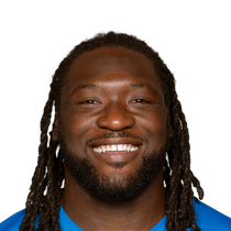 LeGarrette Blount runs for over 100 yards and a touchdown in Patriots win photo